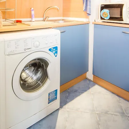 Summer Lazur - Sunny Flat With 2 Separate Burgas